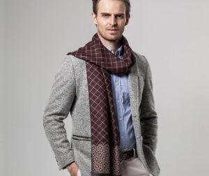7 Best Men's Cashmere Scarf to Buy in 2023 4
