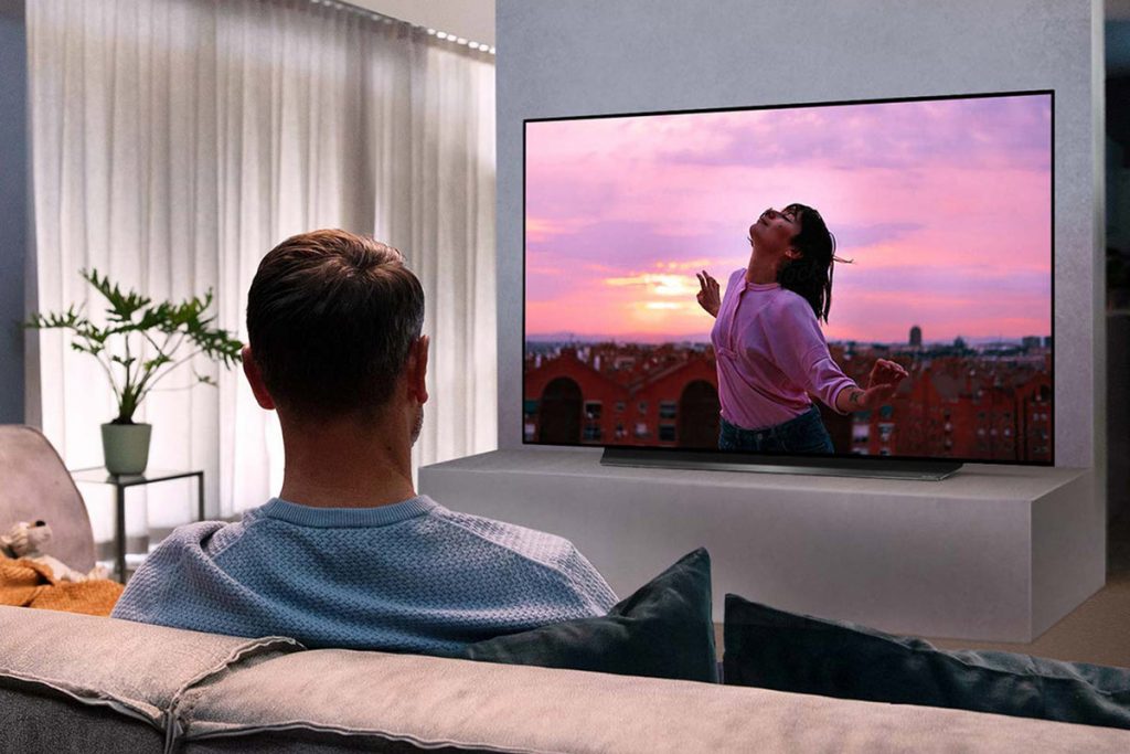 5 Best 4k TVs For Watching Sports - In 2024 2