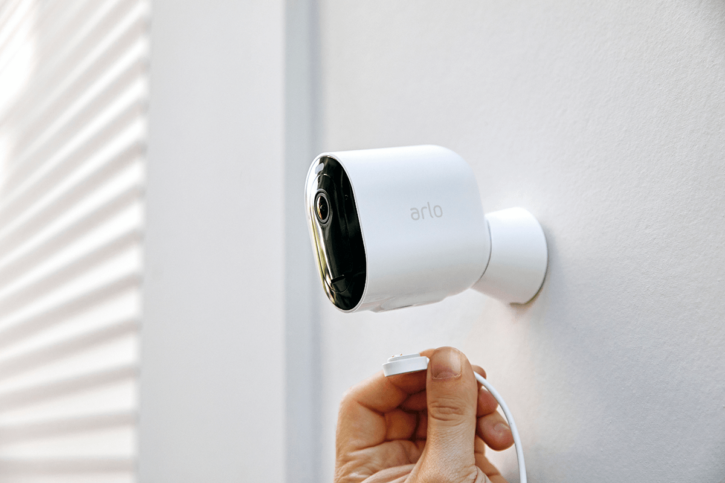 3 Best Security Devices for Apartments to Invest In - 2024 Guide 4