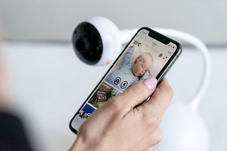 3 Safest Wi-Fi Baby Monitors 2024 - Buying Guide and Reviews 9