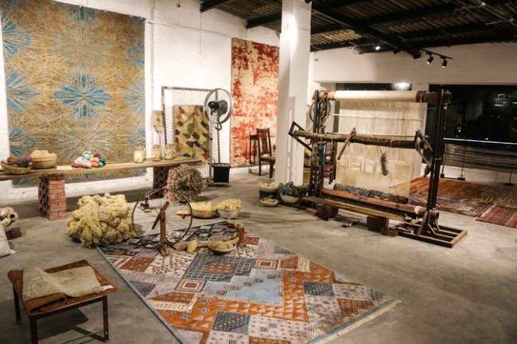 Best Handmade Rugs To Make Your Living Room More Stylish - 2023 Guide 4