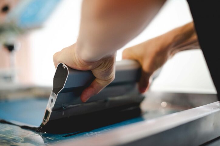 5 Best Equipment for DIY Screen Printing 1