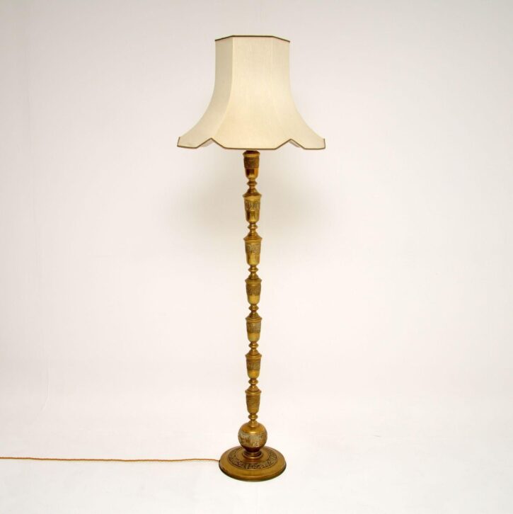 Best Vintage Floor Lamps For Your Bedroom 2024 3