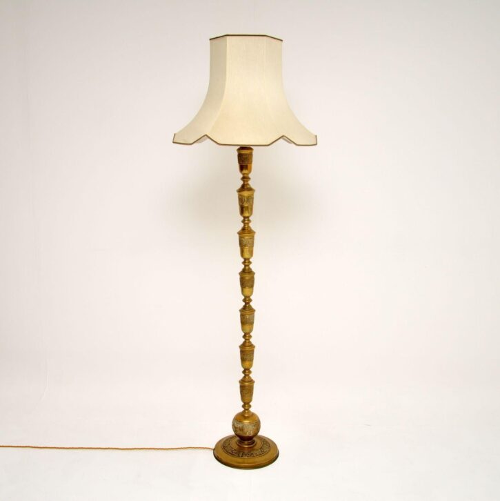 Best Vintage Floor Lamps For Your Bedroom 2024 28