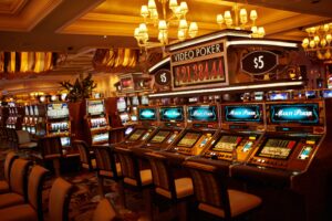 The Magic of Slot Machines: Evolution and Popularity 3